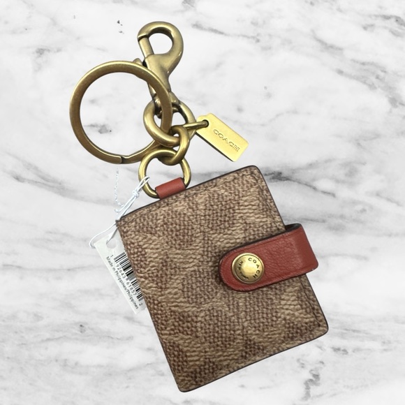 COACH SIGNATURE PICTURE FRAME BAG CHARM KEY RING Keychain NWT - Picture 1 of 5